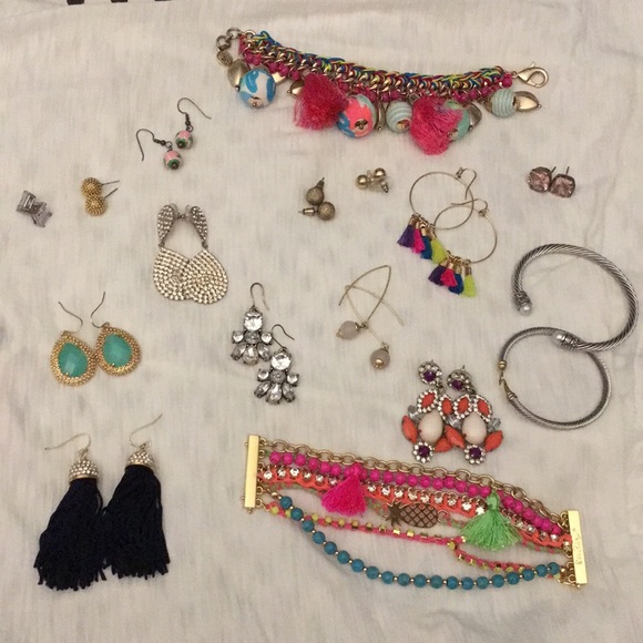 Lilly Pulitzer Jewelry - Assortment of jewelry